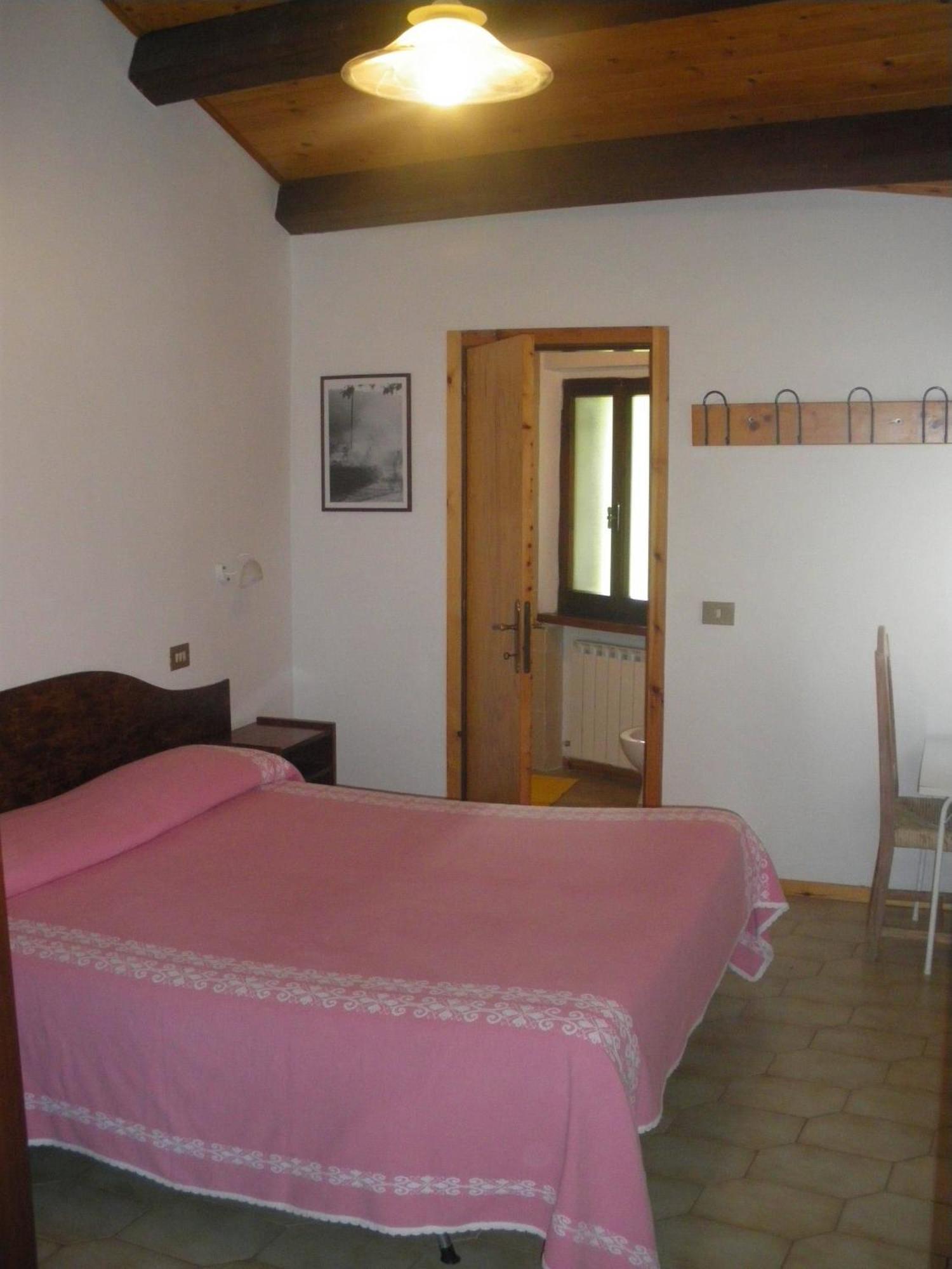 Agriturismo Orsaiola Урбания Екстериор снимка