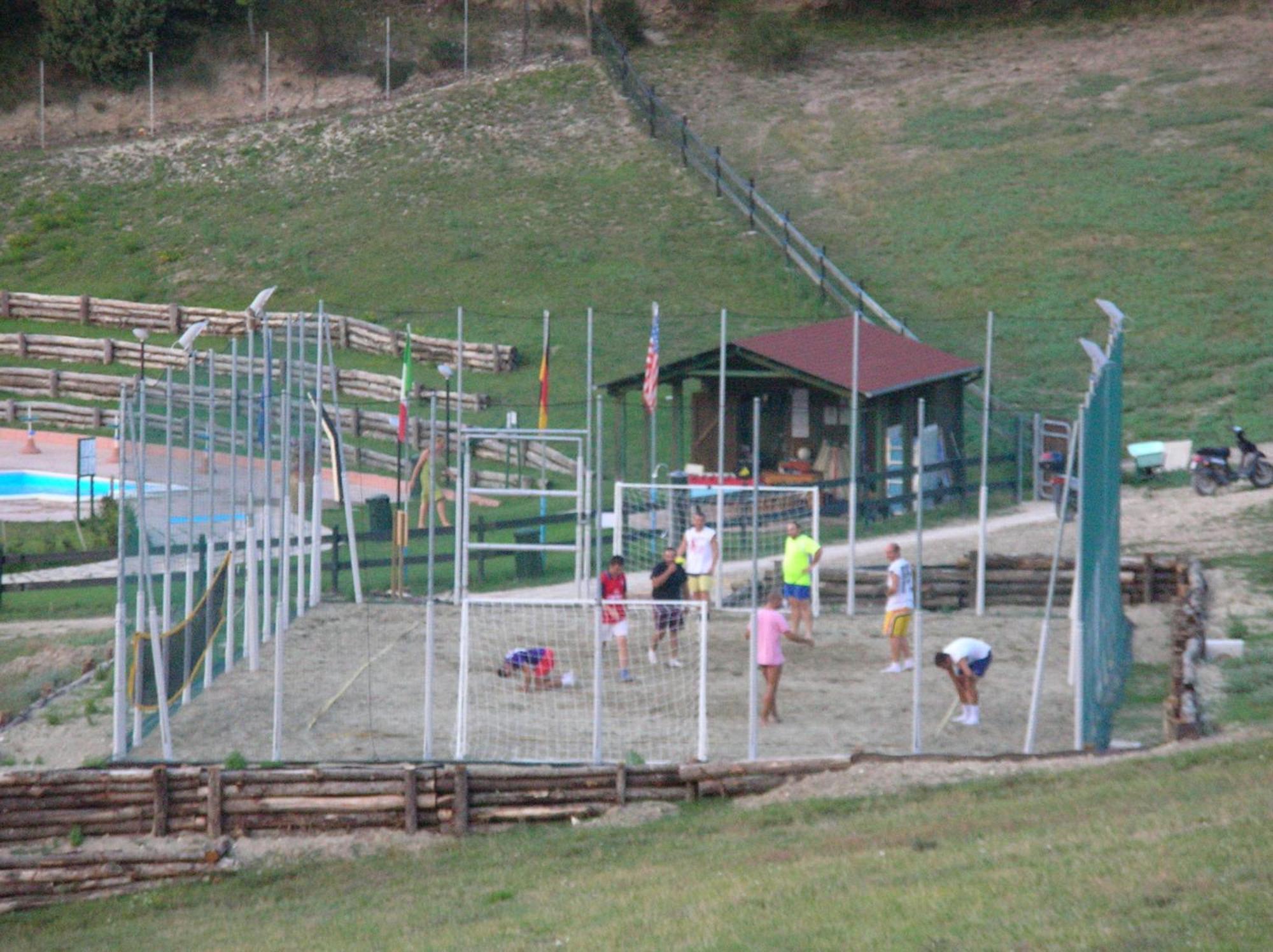Agriturismo Orsaiola Урбания Екстериор снимка