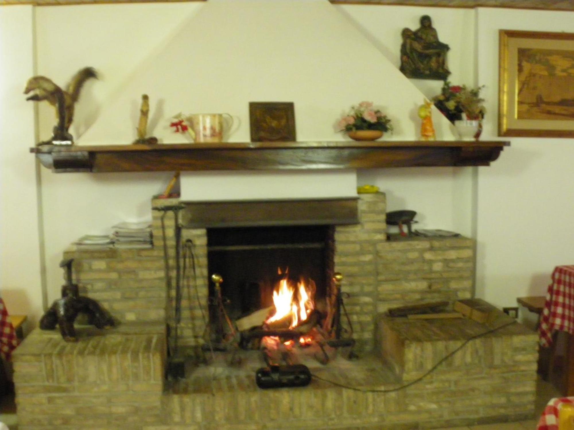 Agriturismo Orsaiola Урбания Екстериор снимка
