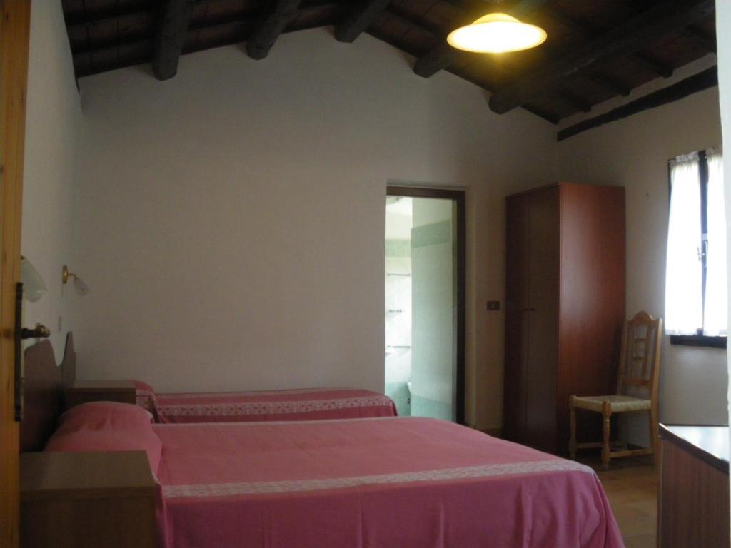 Agriturismo Orsaiola Урбания Стая снимка